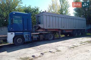 Зерновоз Renault Magnum 2006 в 