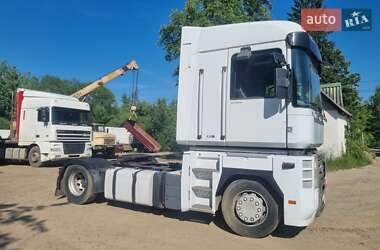 Тягач Renault Magnum 2010 в 