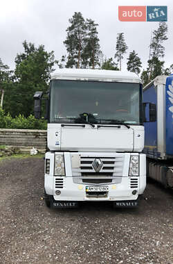 Тягач Renault Magnum 2003 в 