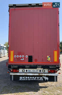 Тентованый Renault Magnum 2011 в 