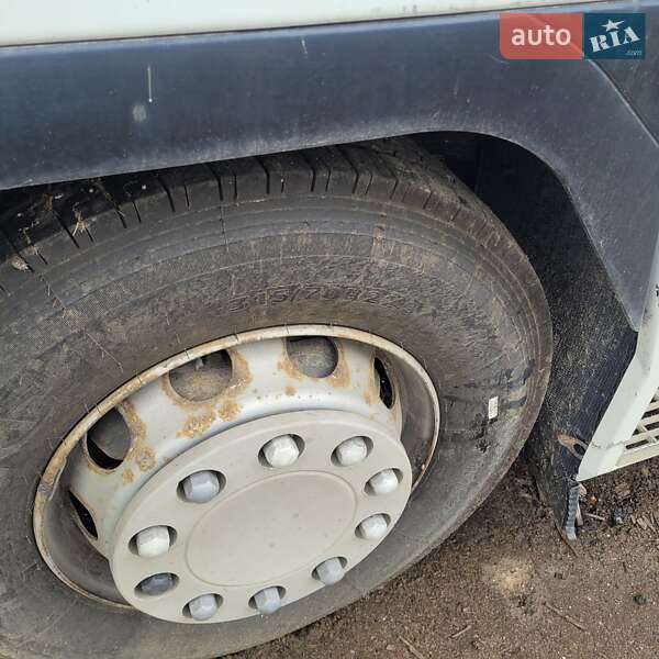 Тягач Renault Magnum 2012 в Изяславе