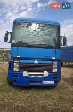 Тягач Renault Magnum 2001 в Тарутине