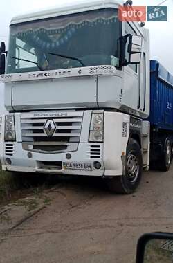 Тягач Renault Magnum 2005 в Катеринополе