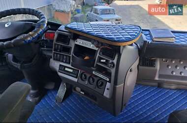 Тягач Renault Magnum 2007 в 
