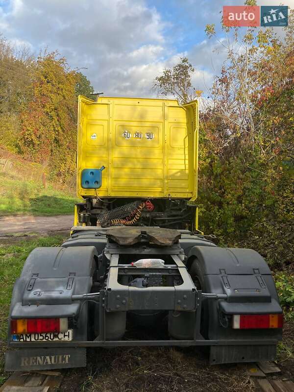 Тягач Renault Magnum 2005 в Корнине