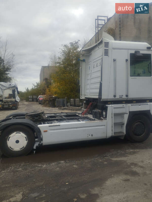 Тягач Renault Magnum 2008 в Кременчуці