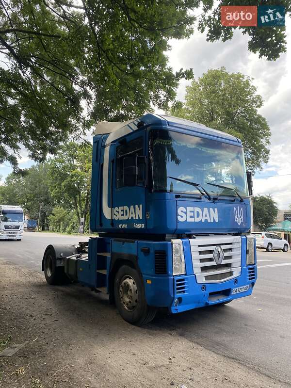 Тягач Renault Magnum 2003 в Умани