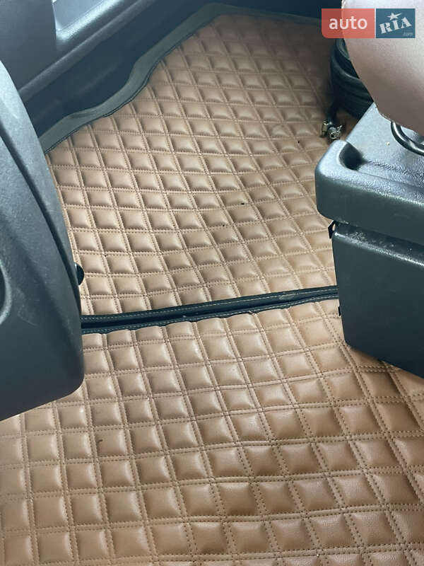 Тягач Renault Magnum 2011 в Иршаве