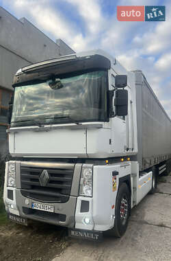 Тягач Renault Magnum 2011 в Ужгороде