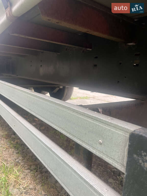 Тягач Renault Magnum 2011 в Ужгороде