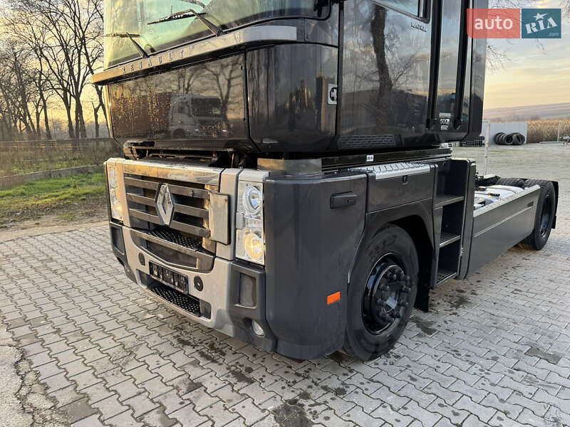 Тягач Renault Magnum 2013 в Черновцах