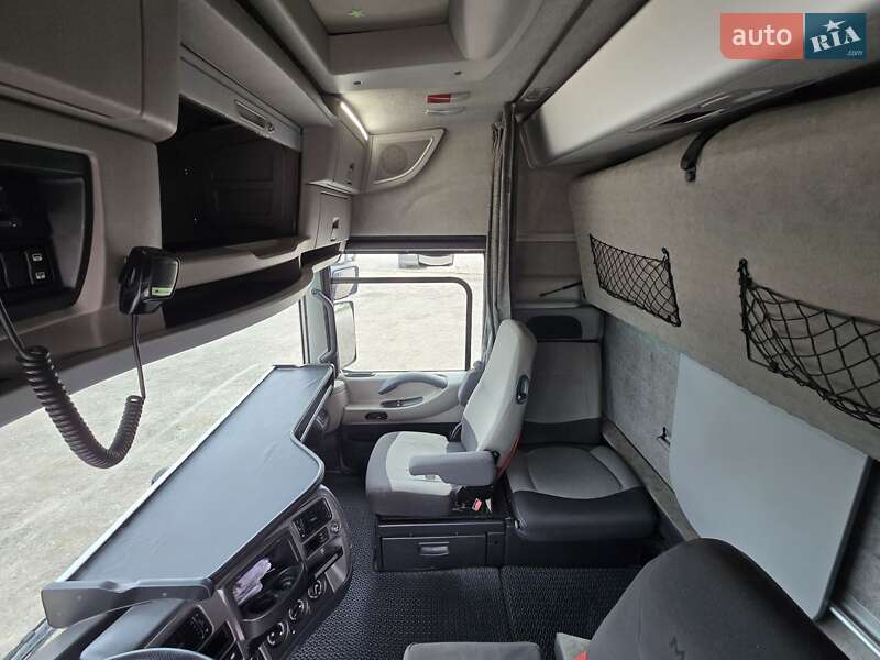 Тягач Renault Magnum 2011 в Кривом Роге