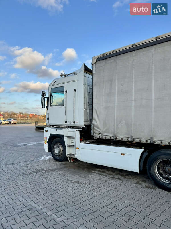 Тягач Renault Magnum 2008 в Рівному