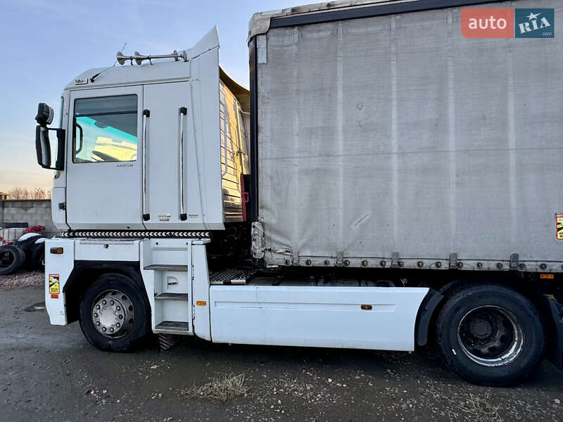 Тягач Renault Magnum 2008 в Рівному