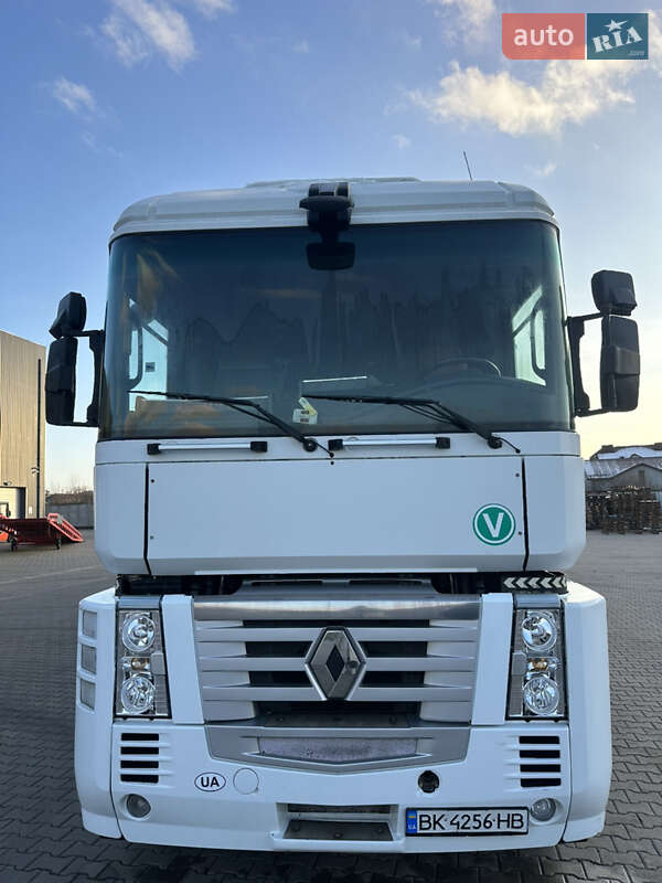 Тягач Renault Magnum 2008 в Рівному