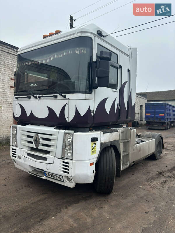 Тягач Renault Magnum 2002 в Баришівка