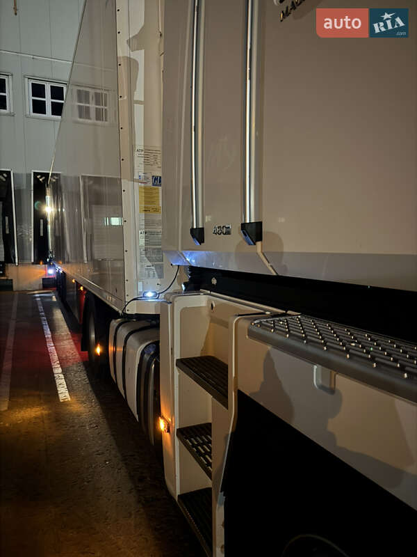 Тягач Renault Magnum 2011 в Киеве