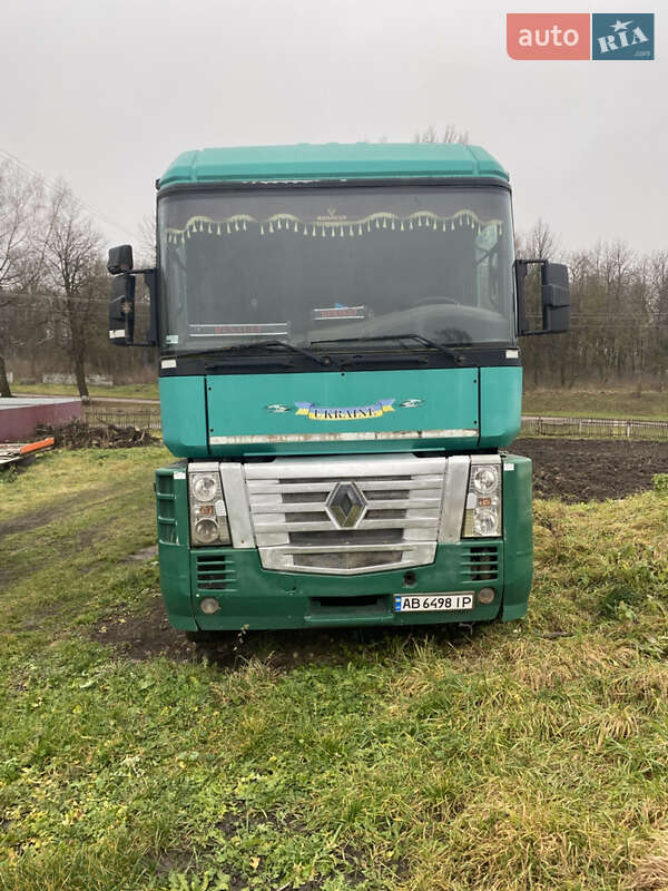 Тягач Renault Magnum 2000 в Уланове