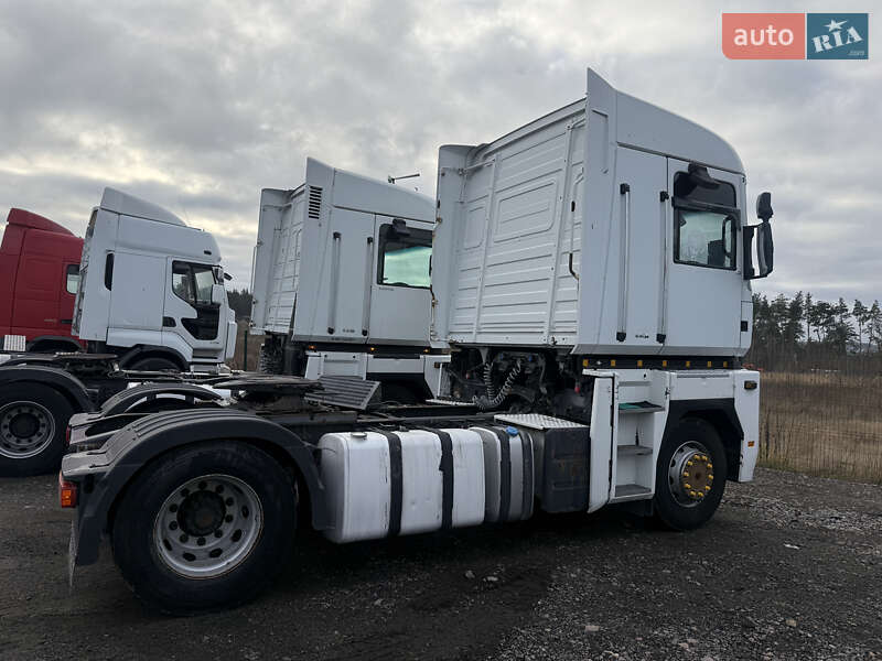 Тягач Renault Magnum 2011 в Києві