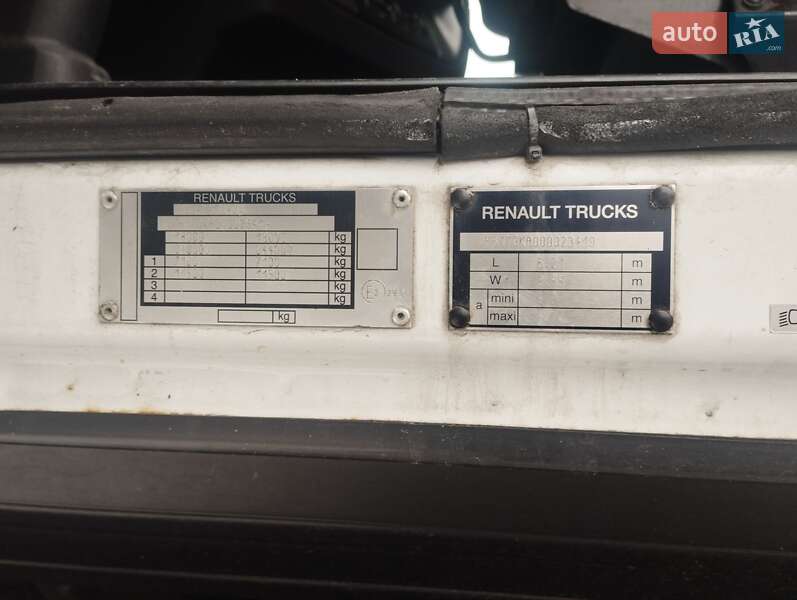 Тягач Renault Magnum 2011 в Долині