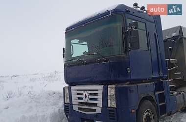 Тягач Renault Magnum 2000 в Попельне