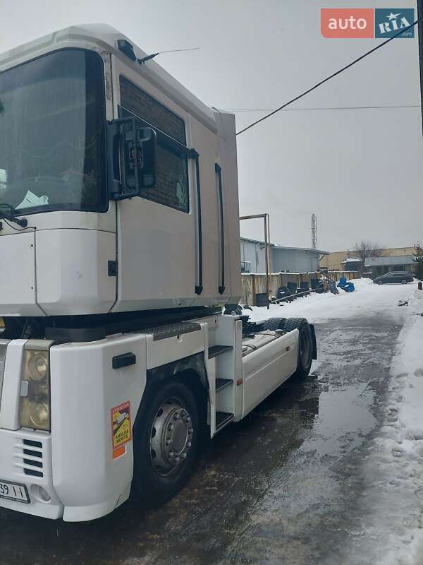 Тягач Renault Magnum 2008 в Ивано-Франковске
