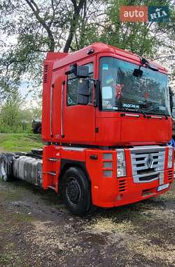 Тягач Renault Magnum 2007 в Хоролі