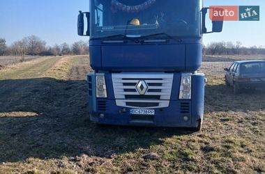 Зерновоз Renault Magnum 2005 в Узловом