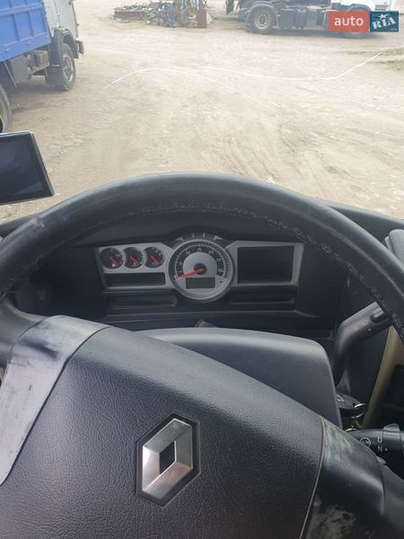 Тягач Renault Magnum 2007 в Доманевке