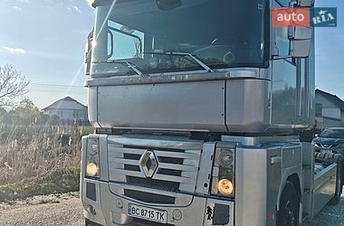 Тягач Renault Magnum 2010 в Львове