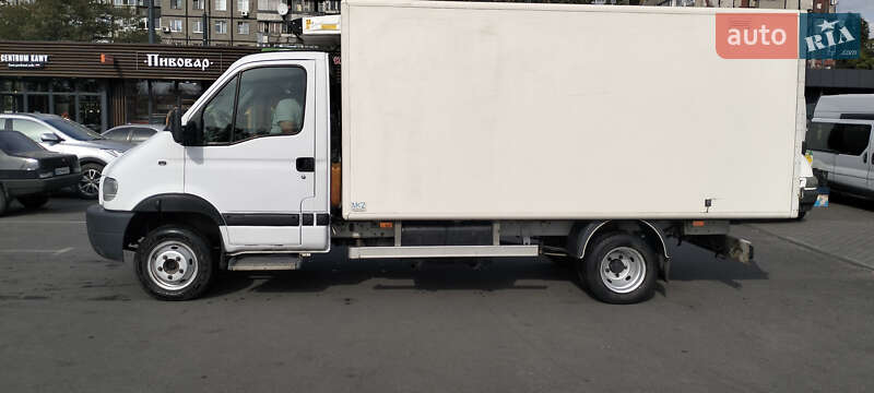 Рефрижератор Renault Mascott 2002 в Днепре