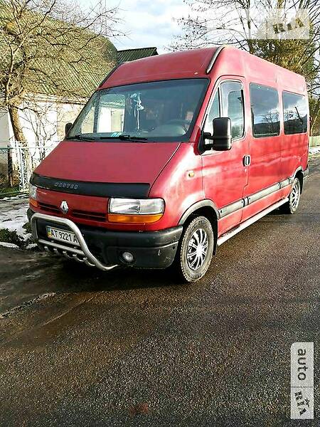 Вантажопасажирський фургон Renault Master 1999 в Чернівцях