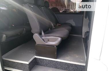 Вантажопасажирський фургон Renault Master 2016 в 