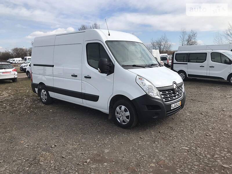 Грузопассажирский фургон Renault Master 2016 в 