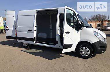 Вантажопасажирський фургон Renault Master 2015 в 
