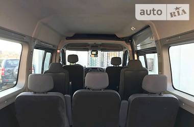 Вантажопасажирський фургон Renault Master 2011 в 