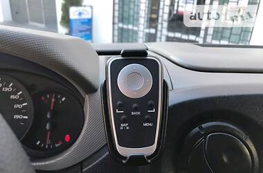 Вантажопасажирський фургон Renault Master 2011 в 