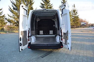 Вантажопасажирський фургон Renault Master 2016 в 