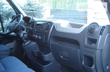 Вантажопасажирський фургон Renault Master 2016 в 