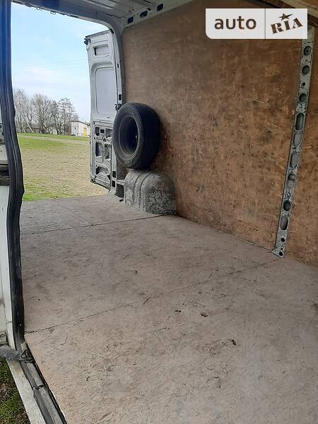 Грузовой фургон Renault Master 2007 в Ивано-Франковске