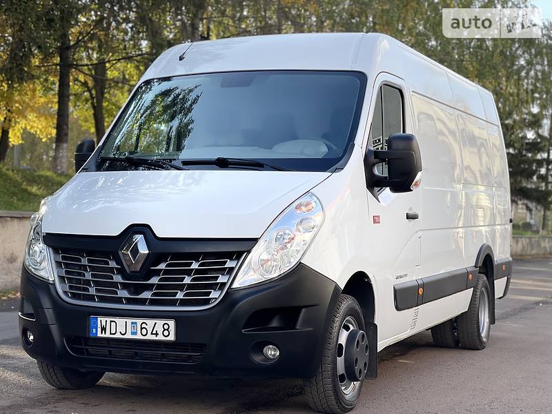 Грузовой фургон Renault Master 2015 в Ровно