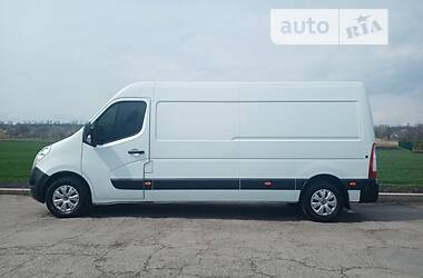 Вантажний фургон Renault Master 2016 в Зачепилівці