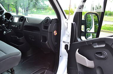 Минивэн Renault Master 2017 в 