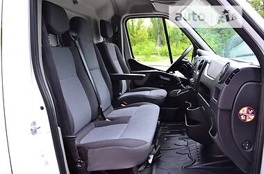 Минивэн Renault Master 2017 в 