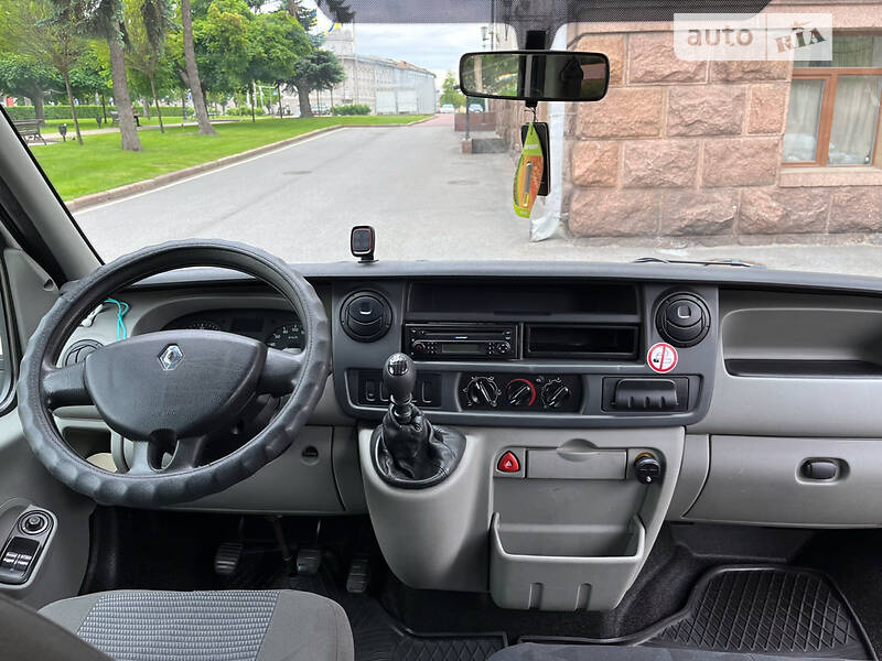 Минивэн Renault Master 2009 в Чернигове