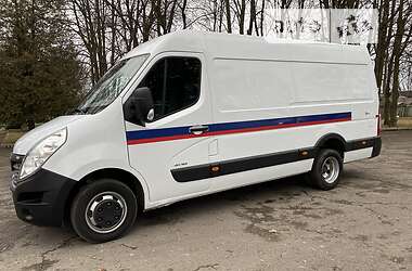 Вантажний фургон Renault Master 2015 в Луцьку