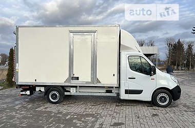 Грузовой фургон Renault Master 2017 в 