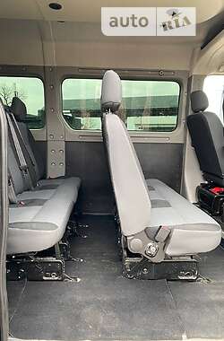 Микроавтобус Renault Master 2013 в 