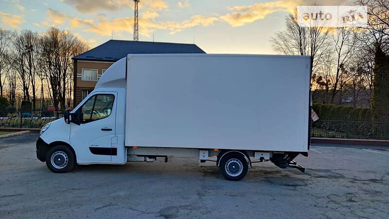 Вантажний фургон Renault Master 2019 в Дубні