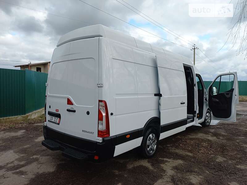 Грузовой фургон Renault Master 2018 в Дубно